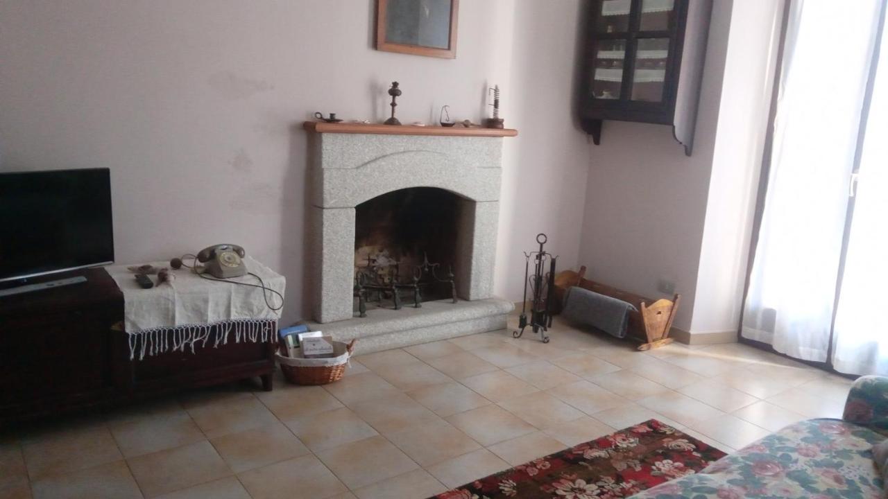 La Casa Nel Prunent Trontano Extérieur photo